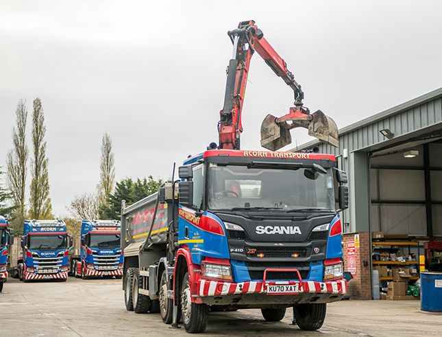 Skips vs Grab Hire: Which is Right for You?