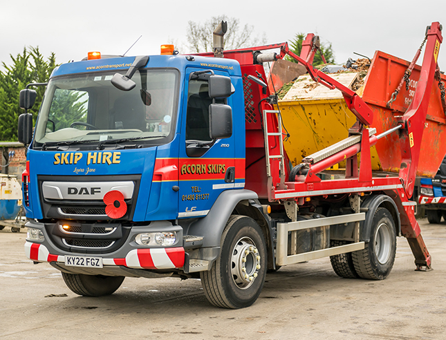 Waste Disposal Guide: Hiring a Skip vs Going to the Tip